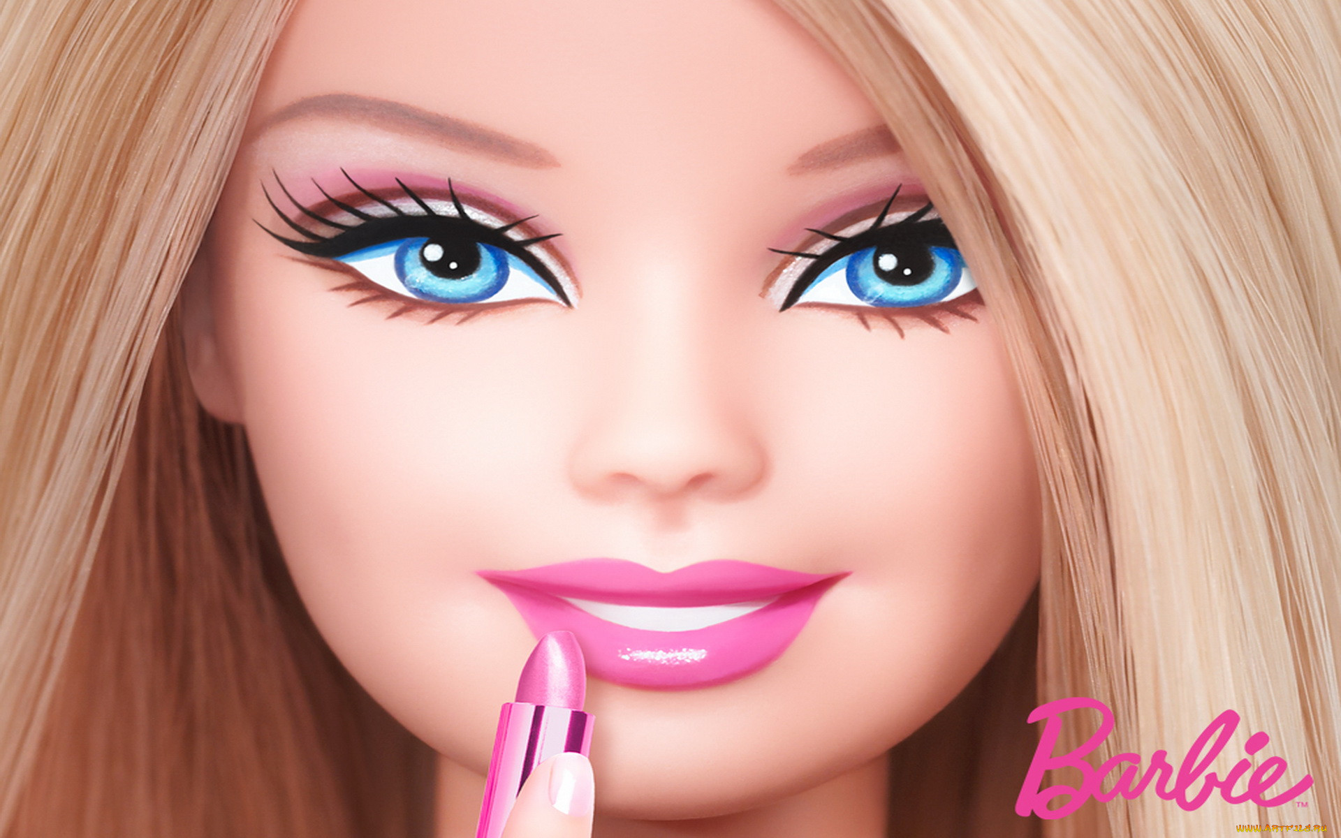 Красивые глаза куклы Барби